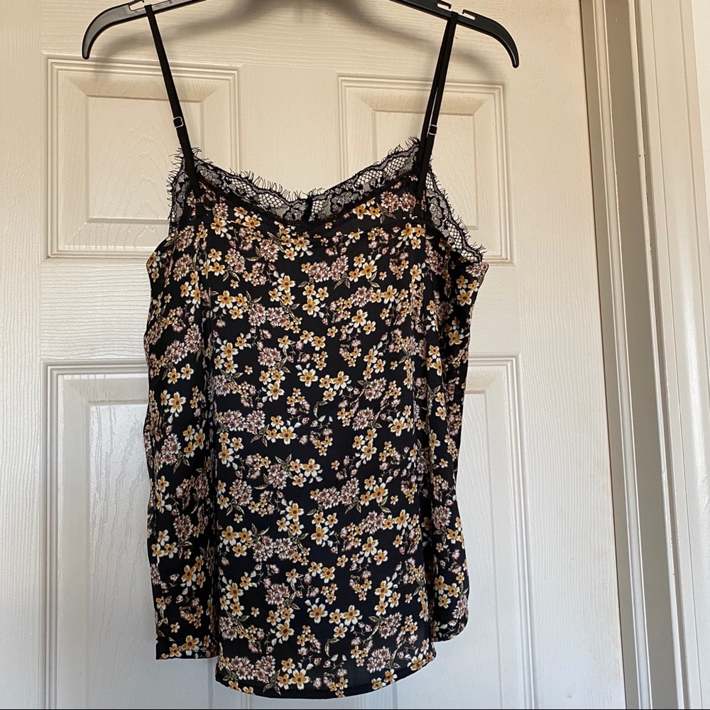 Wild Fable size small floral tank - Picture 5 of 6